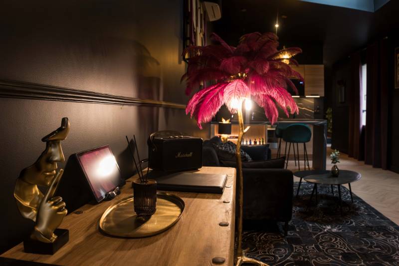 Location d’un gîte romantique pour 2 personnes en après-midi avec jacuzzi privatif en Normandie, au Havre : L’Inattendu