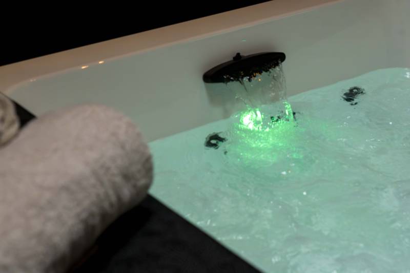 Nuit romantique avec jacuzzi